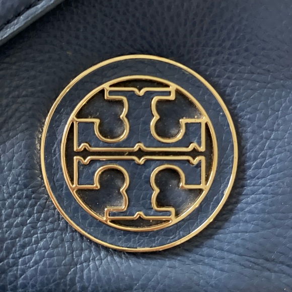 Blue Tory Burch crossbody bag in excellent condition! - Picture 2 of 6